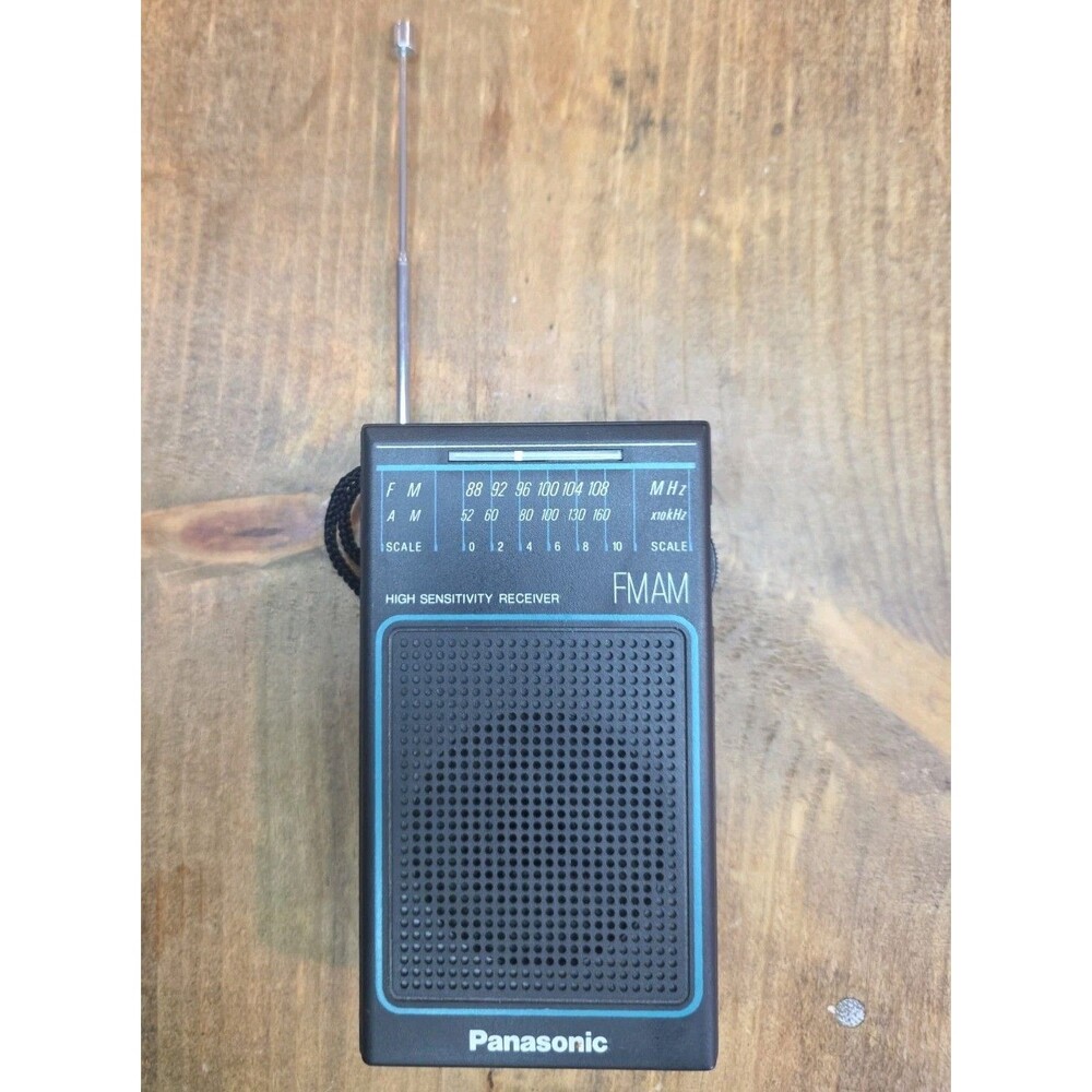 Vintage Panasonic RF-502 AM/FM transistor radio, Works, See Notes